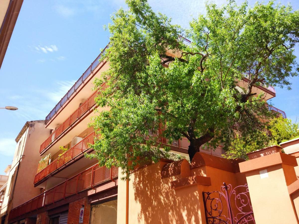 Amariglio Apartment Sassari Kültér fotó